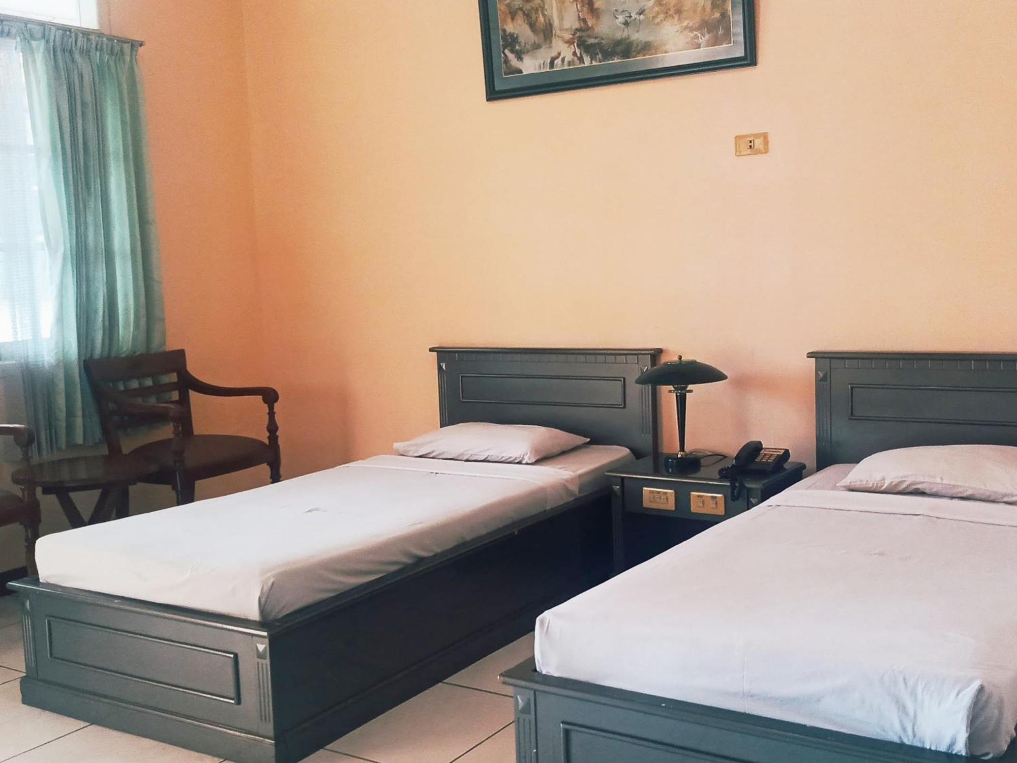 Hotel Wijaya Purwokerto Eksteriør bilde
